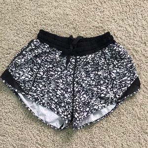 MUST GO ASAP LULU SHORTS
